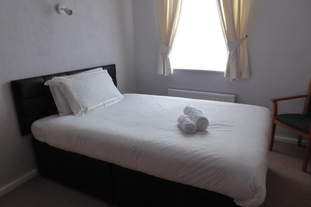 Capri Guest House Torquay Exteriör bild